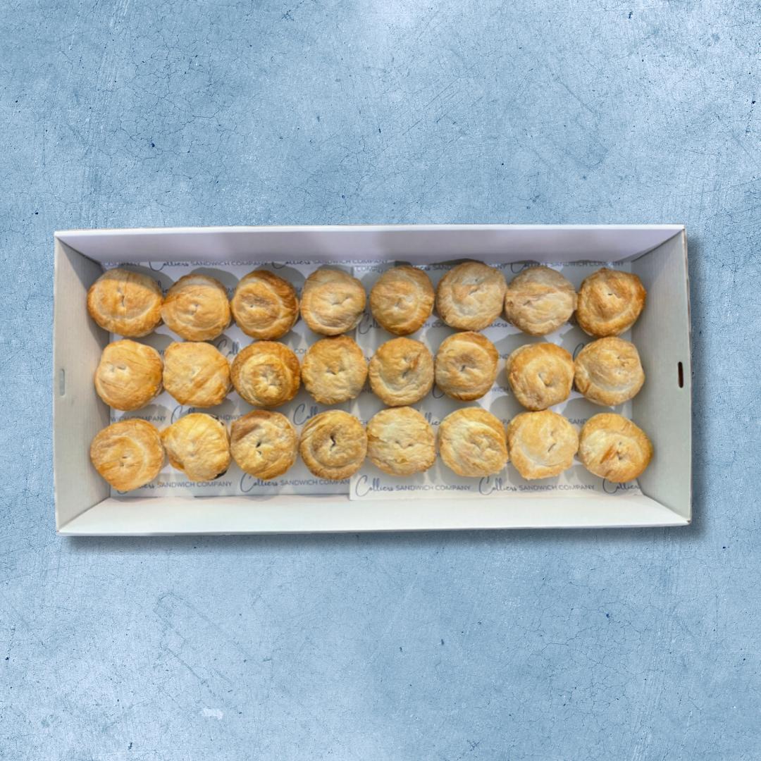 Petite Gourmet Chicken and Leek Pies Box (Large)