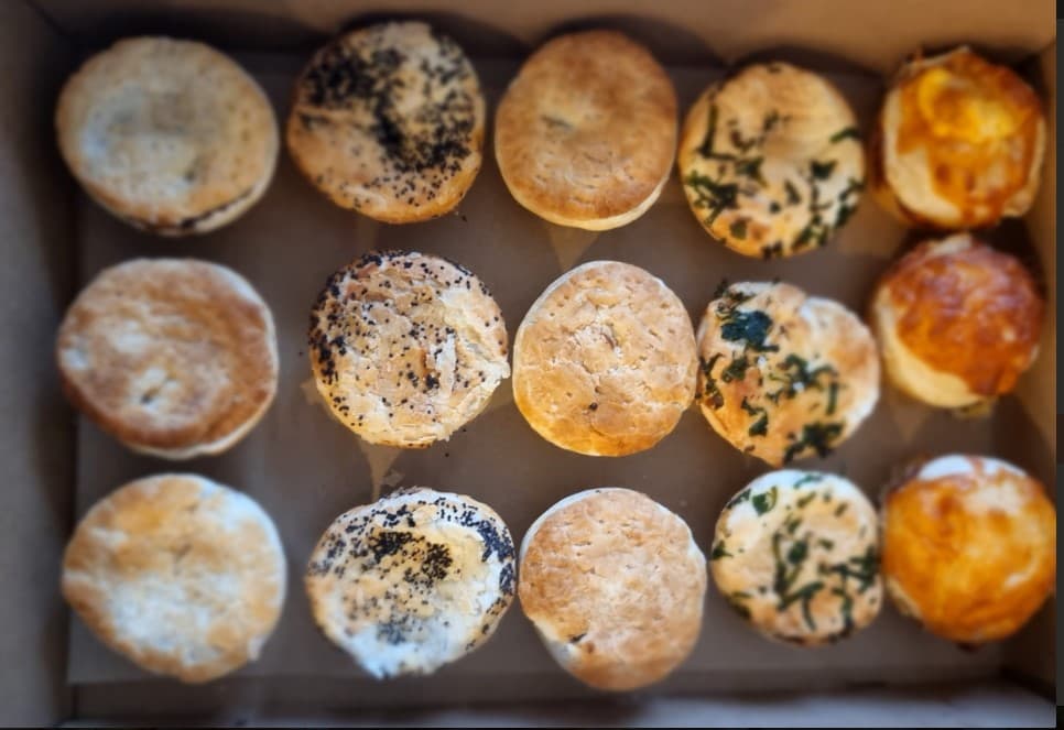 Individual Packed Hot Finger Food - Cocktail Pies