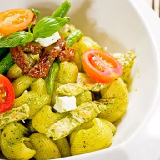 Chicken Pesto & Tomato Pasta Salad (Large Platter)