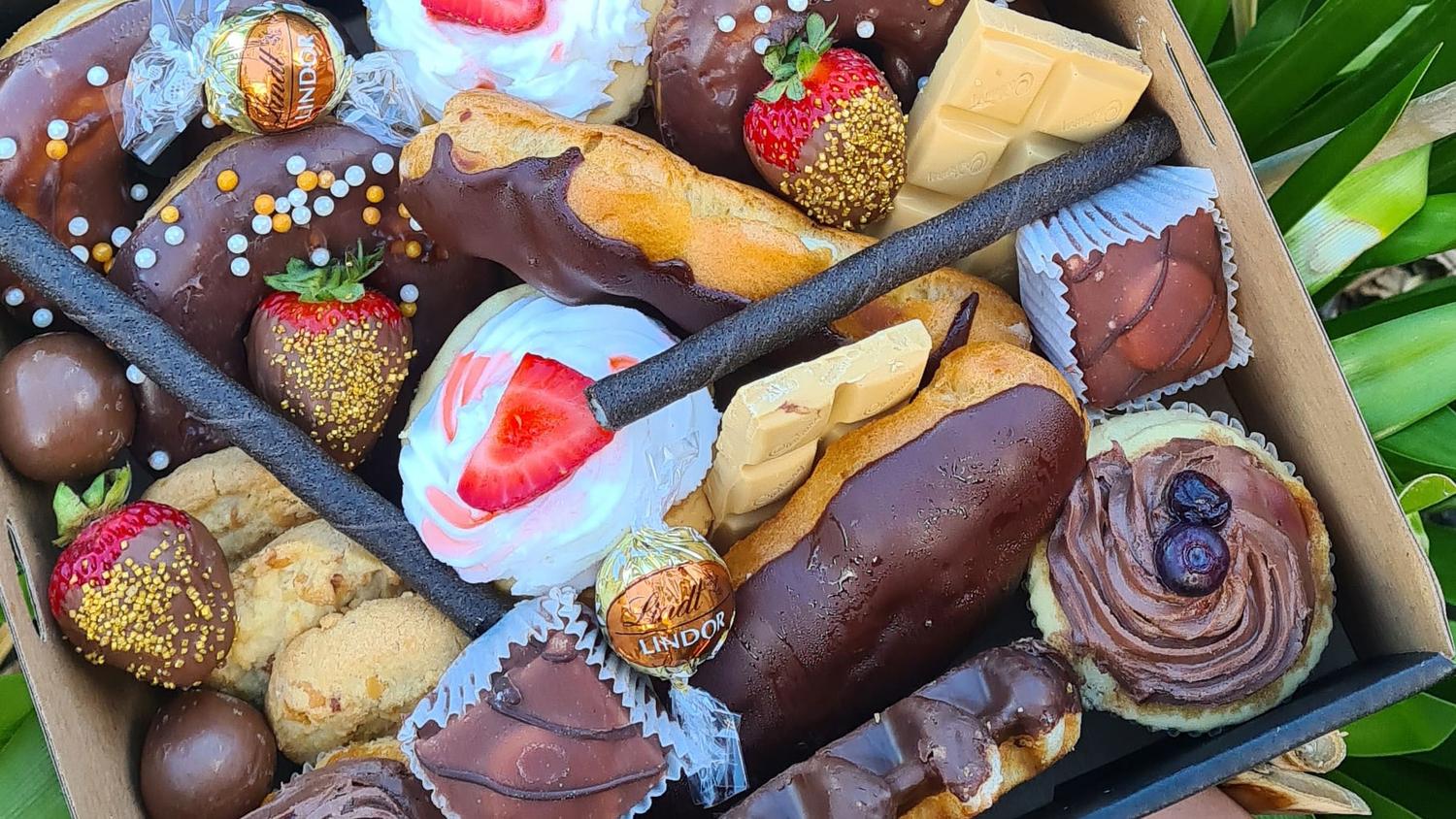 Dessert Box - MEDIUM