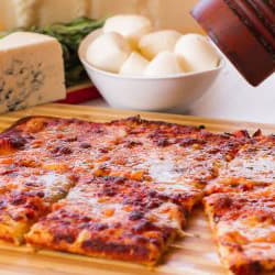 Quattro Formaggi Pizza