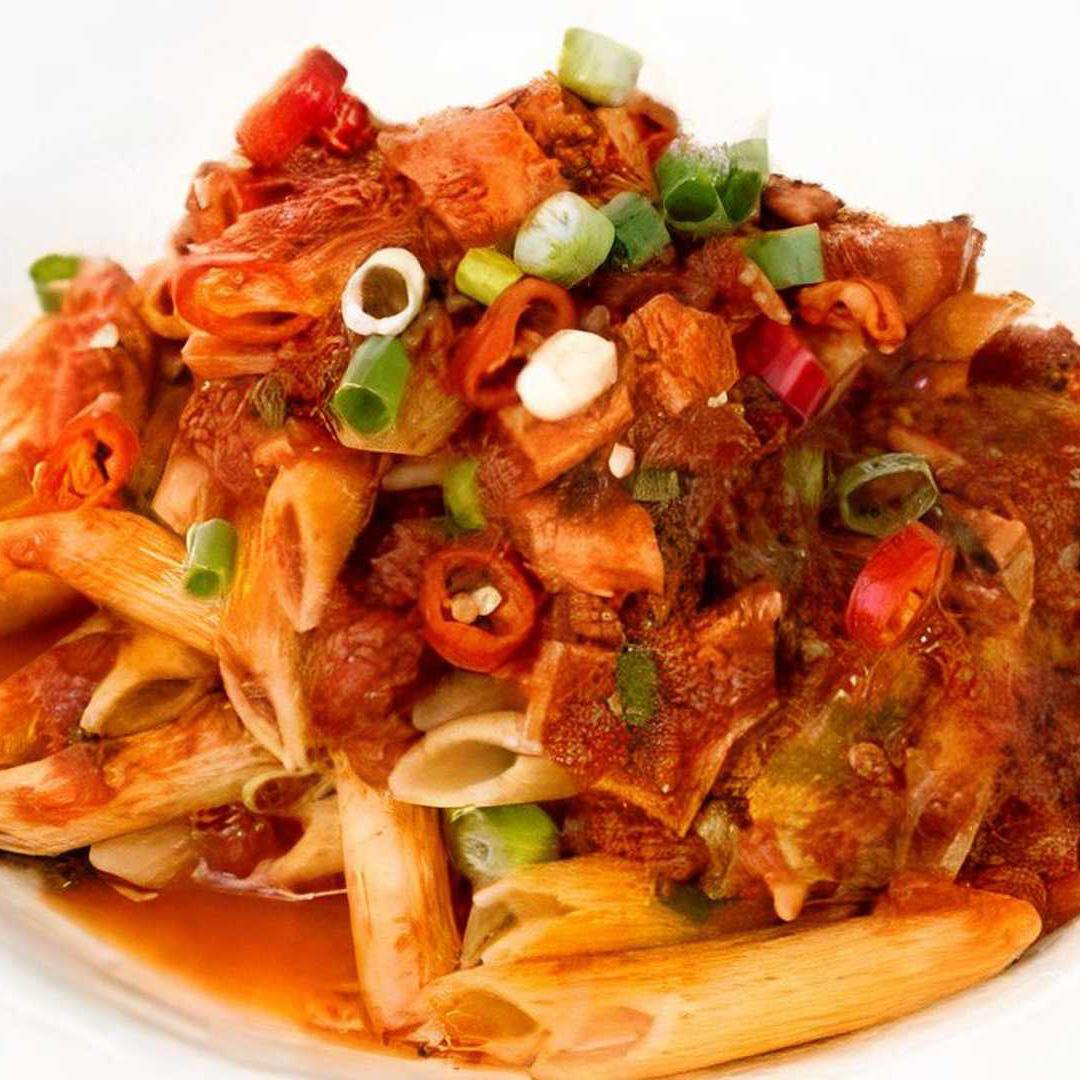 Penne Amatriciana (Large Tray)