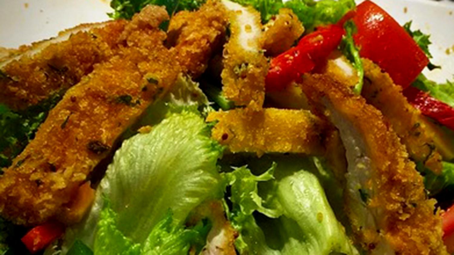 Chicken Schnitzel Pasta Salad (Medium Platter)