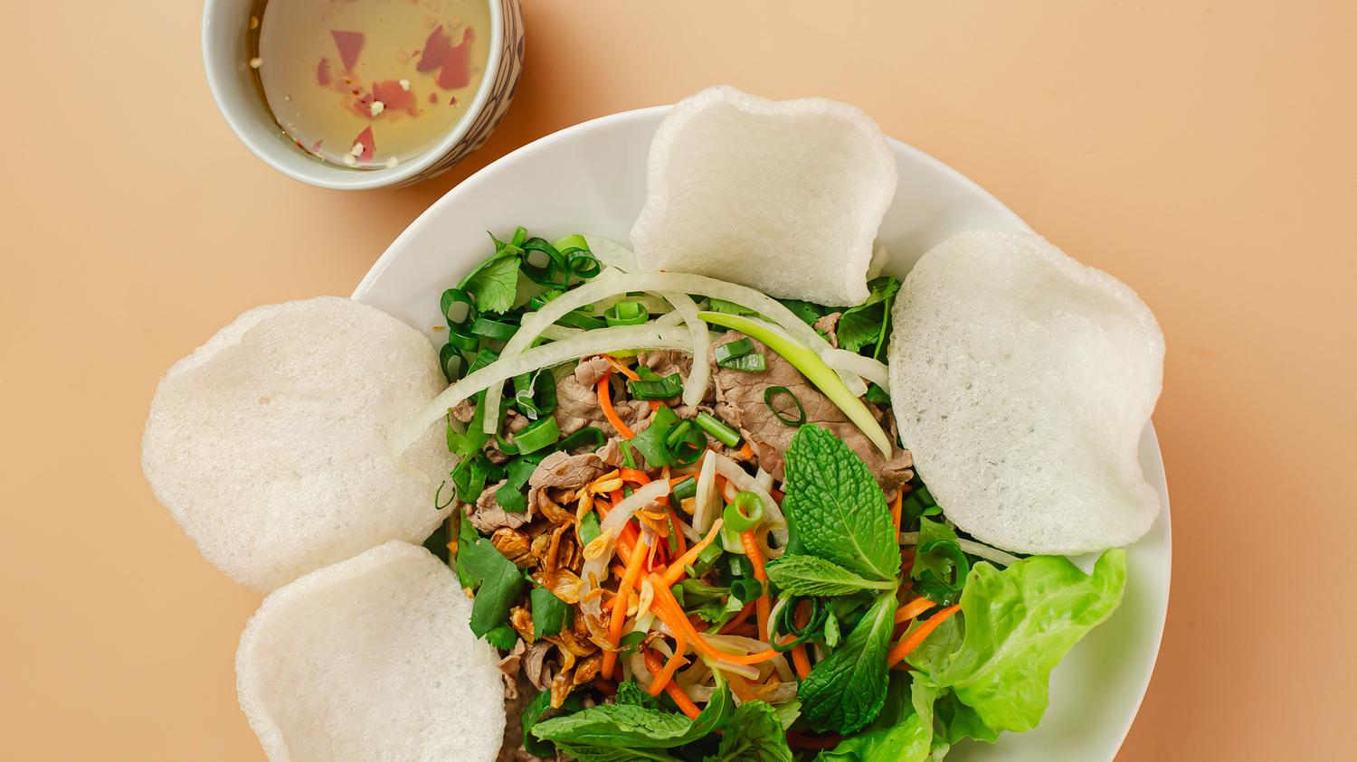 Lime Juice Dressed Beef Salad Bowl