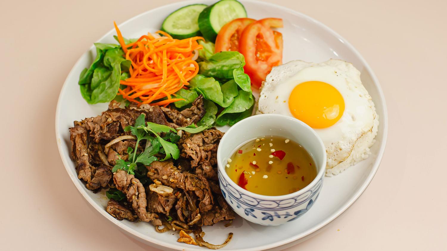 Lemongrass Beef Broken Rice 