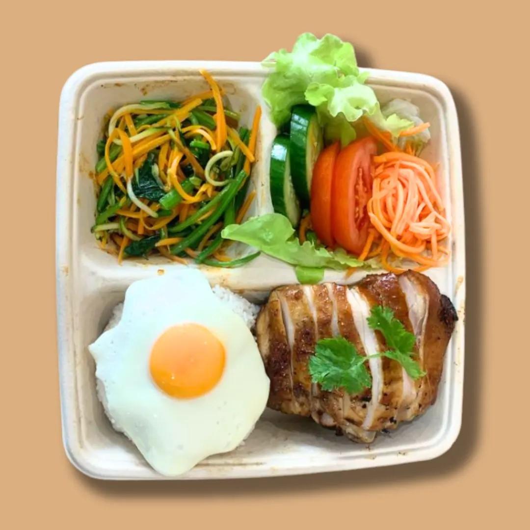 Vietnamese Rotisserie Chicken (Gà Rô Ti)