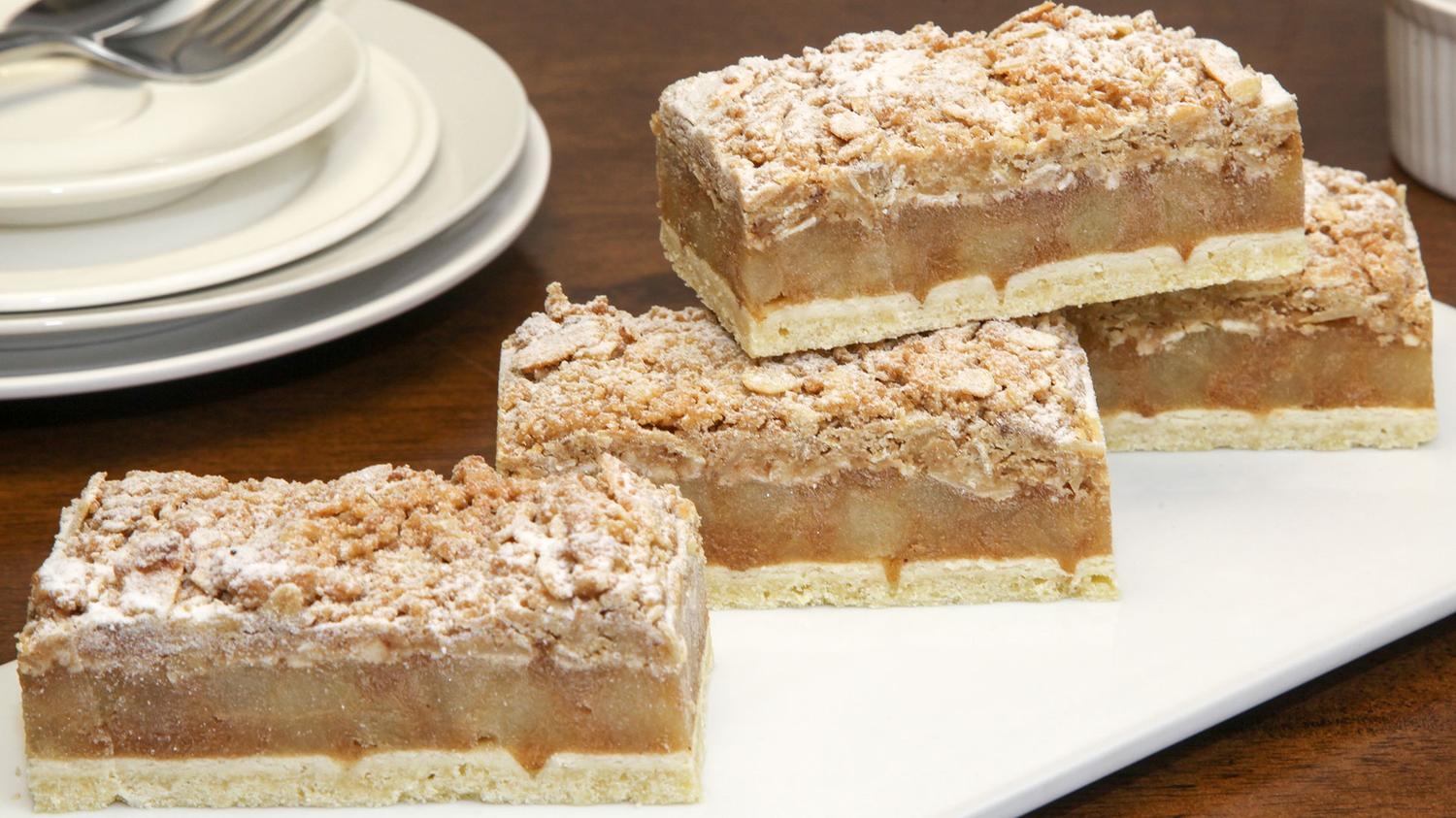 Apple Crumble Slice