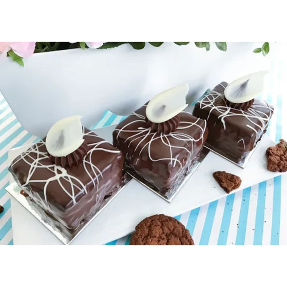 Box of Chocolate Ripple Mud Cake (3 Inch)
