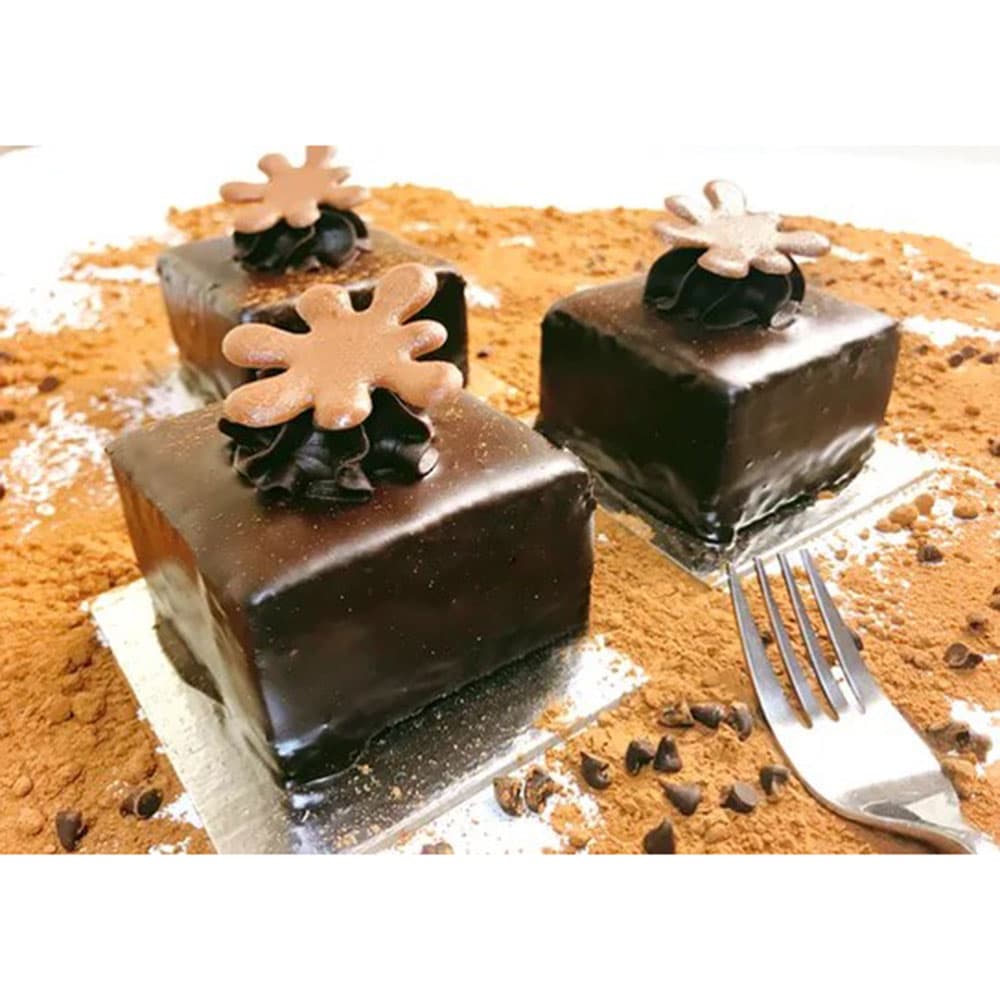 Box of Death by Chocolate Mud Cake (3 Inch)