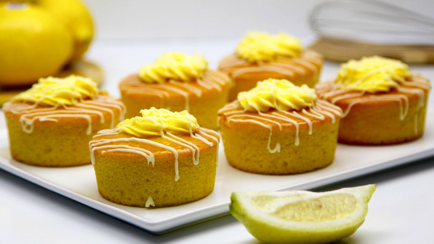 Box of Flourless Lemon Cake (3 Inch)