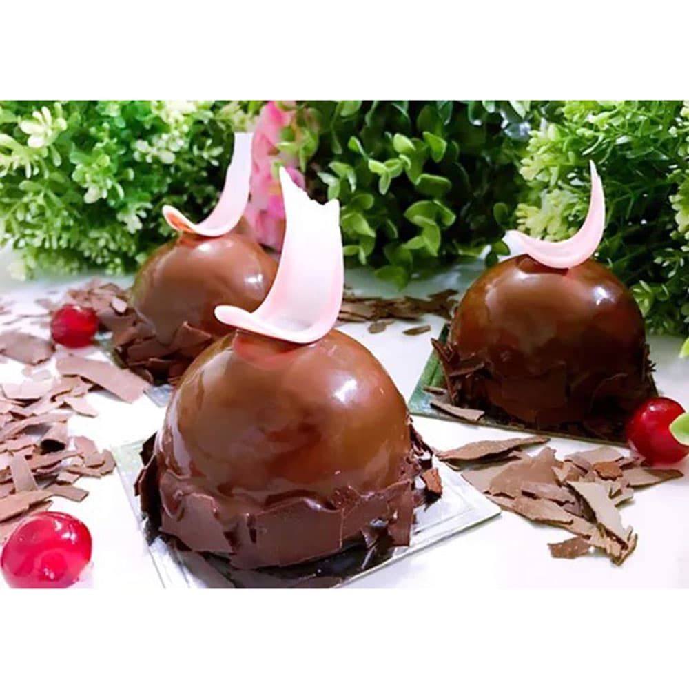 Box of Black Forest Dome Cake (3 Inch)