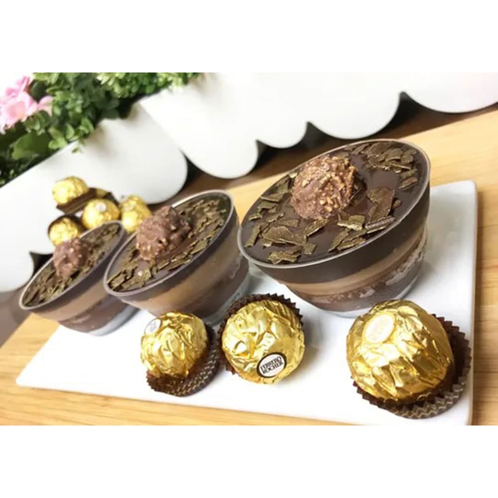 Box of Ferrero Nutella Cheesecake (3 Inch)