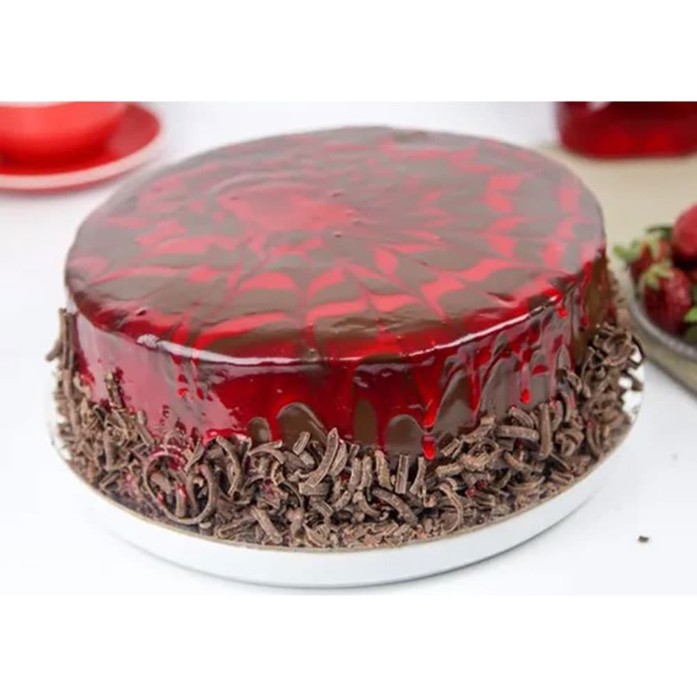 Strawberry Cream Delight Cake