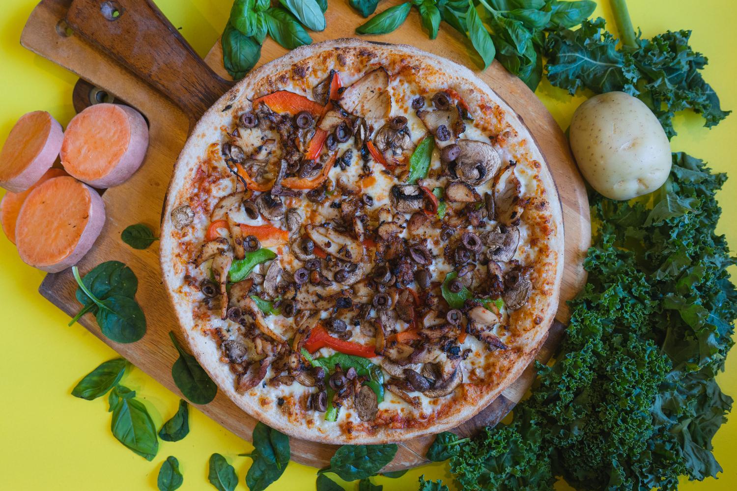 Garlic Chicken Pizza