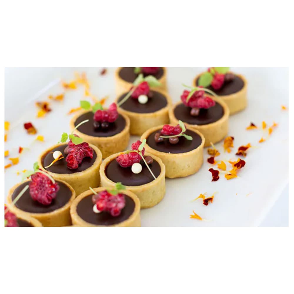 8 Cocktail Canapes (pp) + 2 Substantial