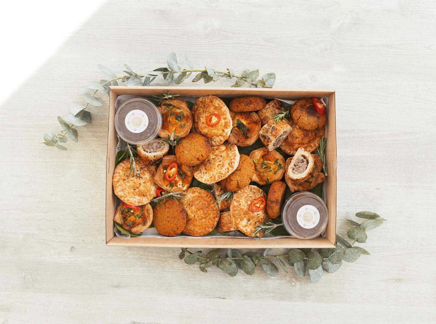 Mixed Savoury Box - Warm (24pcs)