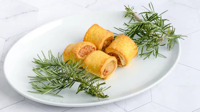 Mini Sausage Roll (Per Piece)