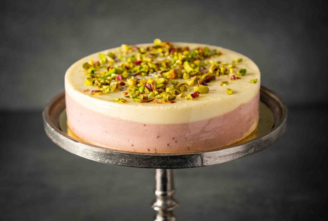 Vanilla Sponge & Raspberry Cake (GF)
