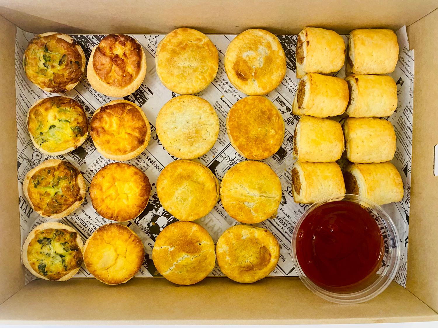 Melbourne Cup AM/PM Hot Food Box (24pcs)