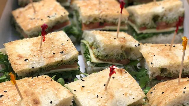 Vegetarian Gourmet Mixed Bread