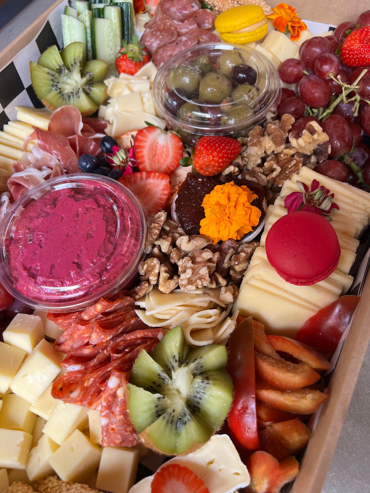 Deluxe Antipasto Platter (Small)