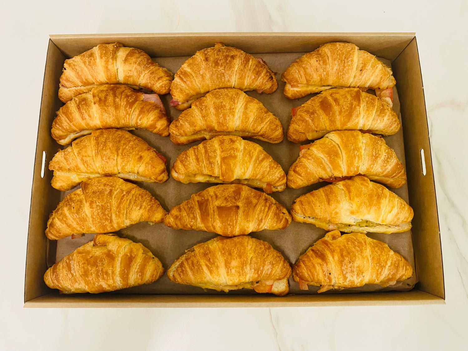 Mini Savory Croissants (Box of 15 Pieces)