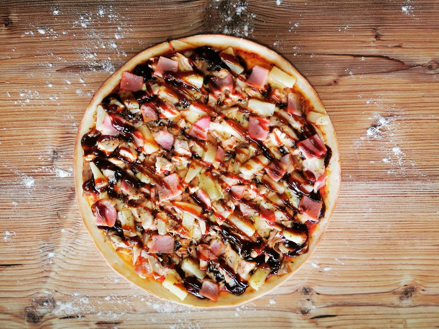 BBQ Chicken Deluxe Pizza
