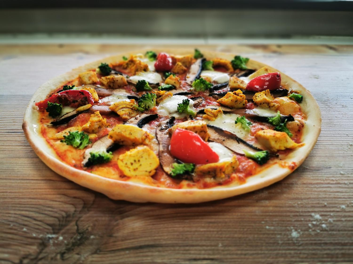 Chicken Broccoli Pizza