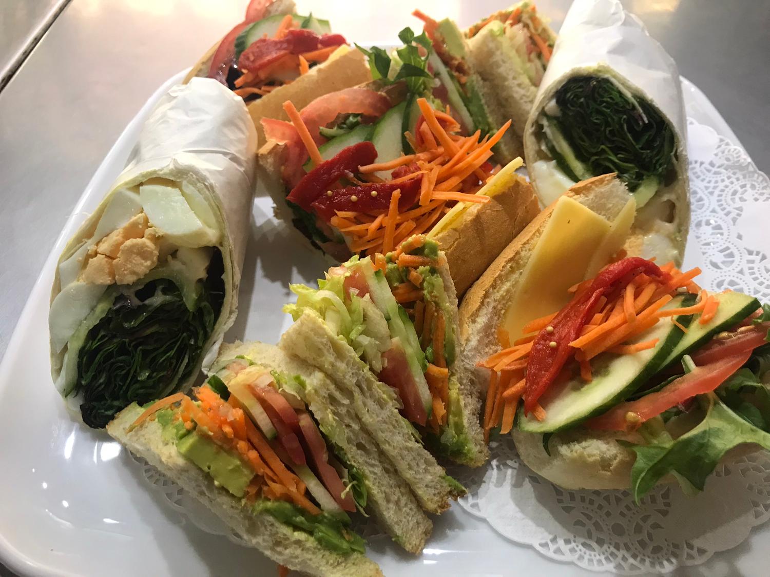 Vegetarian Point Sandwich