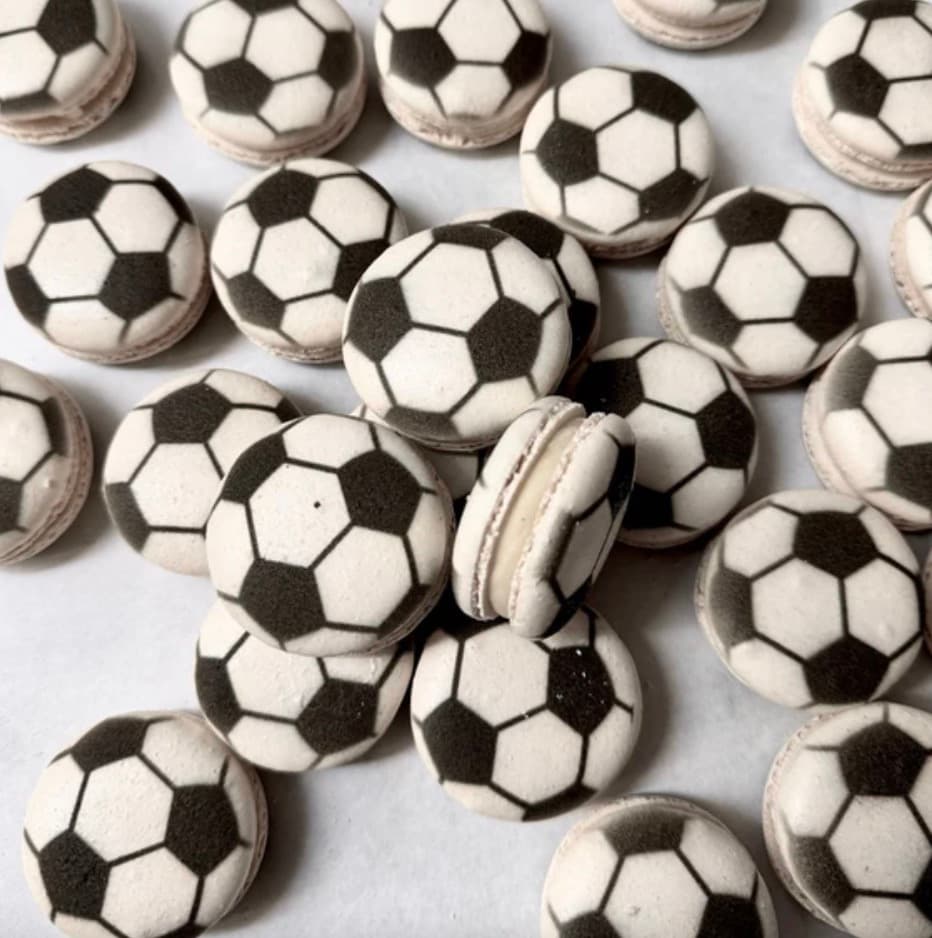 Soccer Macarons 