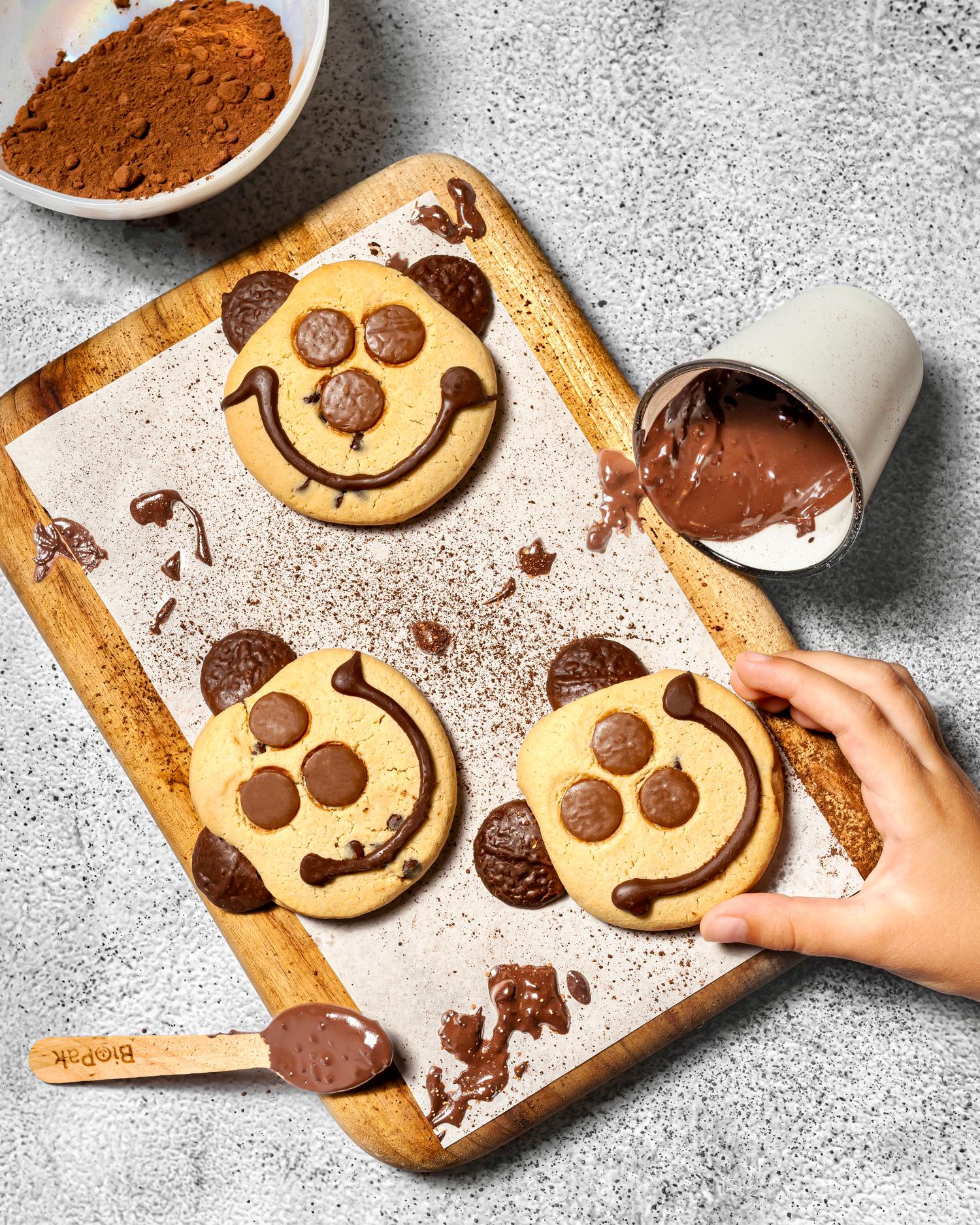 Chocolate Bears Cookies Box (24 Pieces)