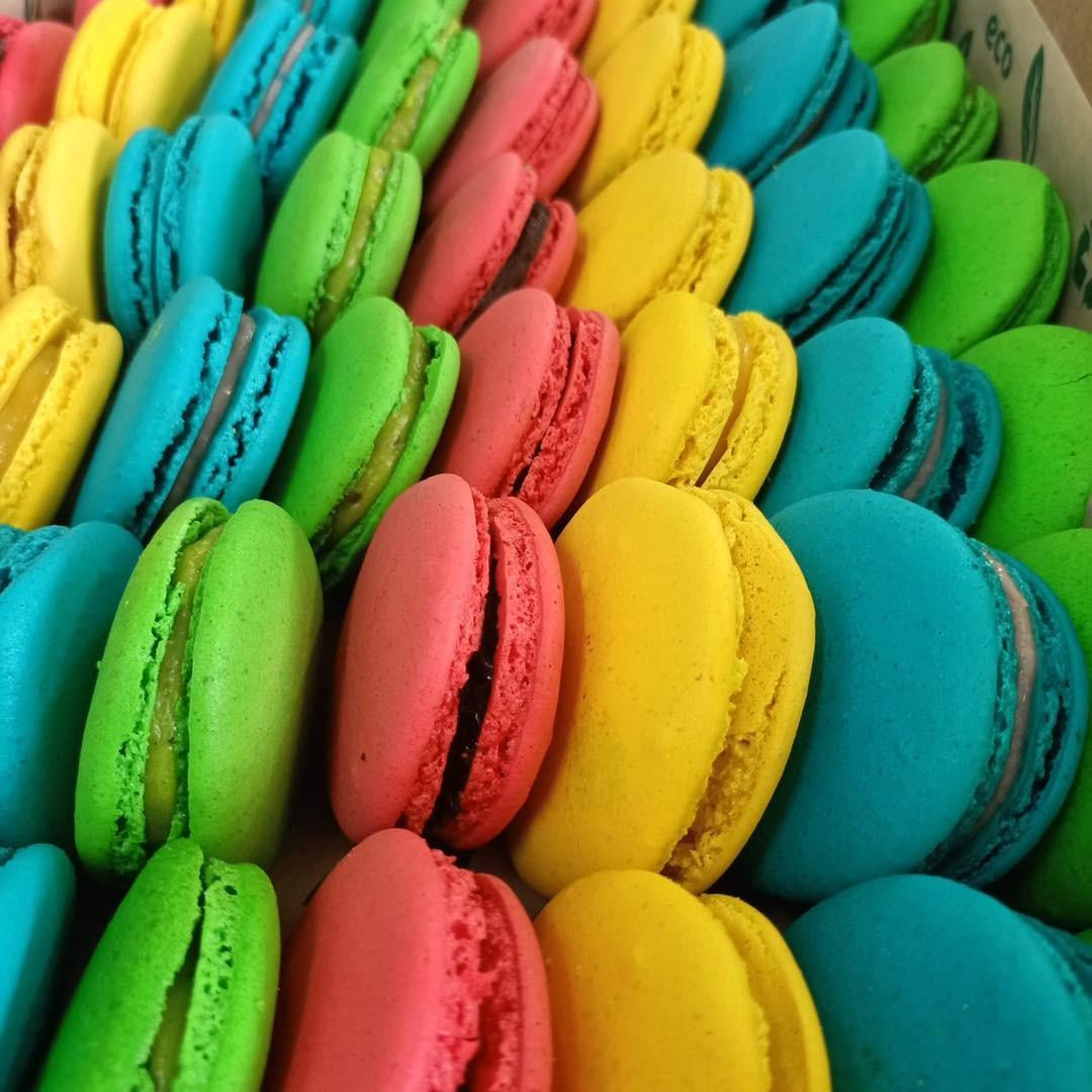 Mini Macarons