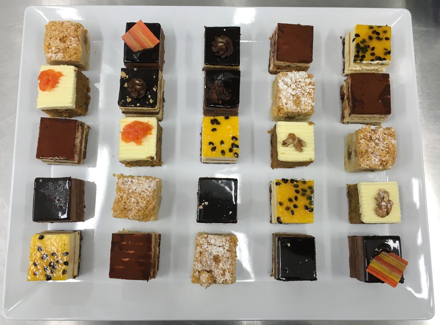 Mini Sweet Slice Classic Selection
