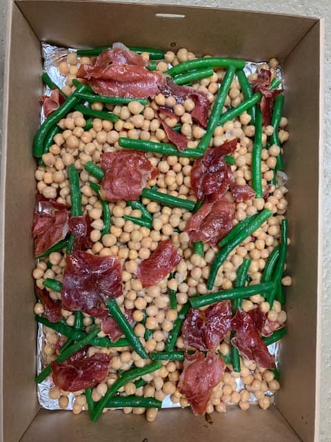 Green Beans Pancetta Chickpea Salad (500ML Box)
