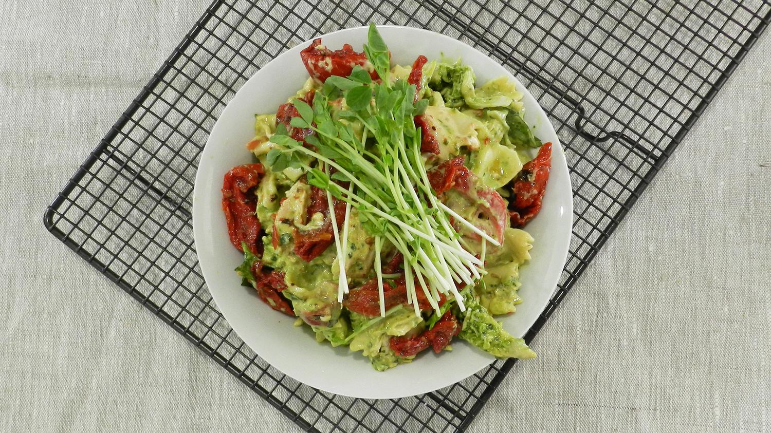 Pesto Pasta Salad (Large Platter)