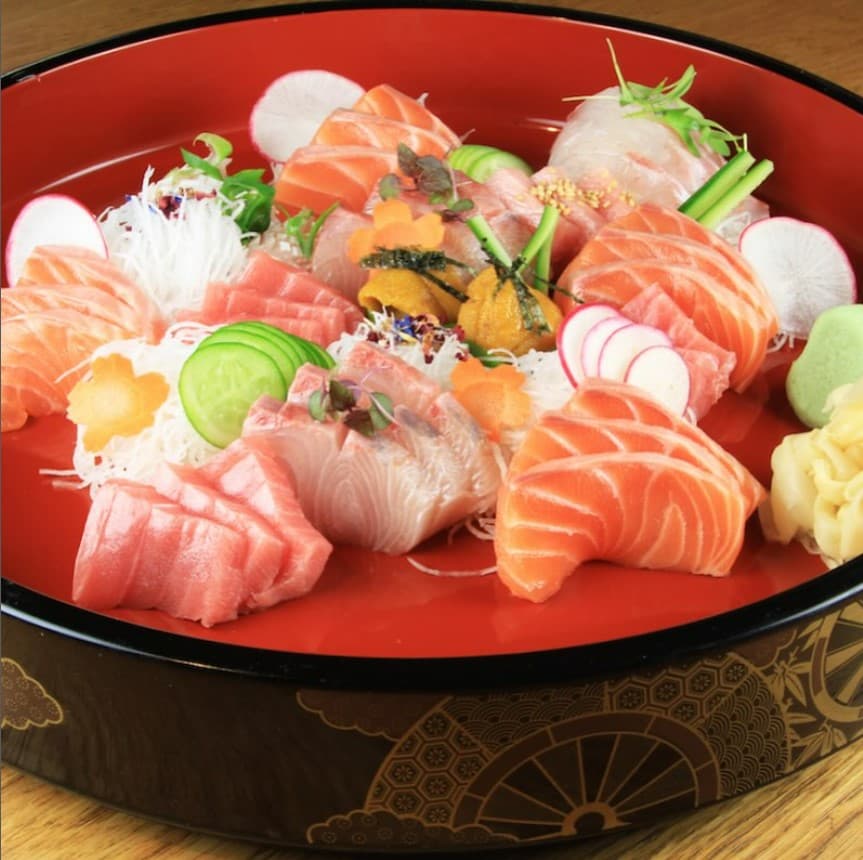 Sashimi (Platter of 50 Pieces)