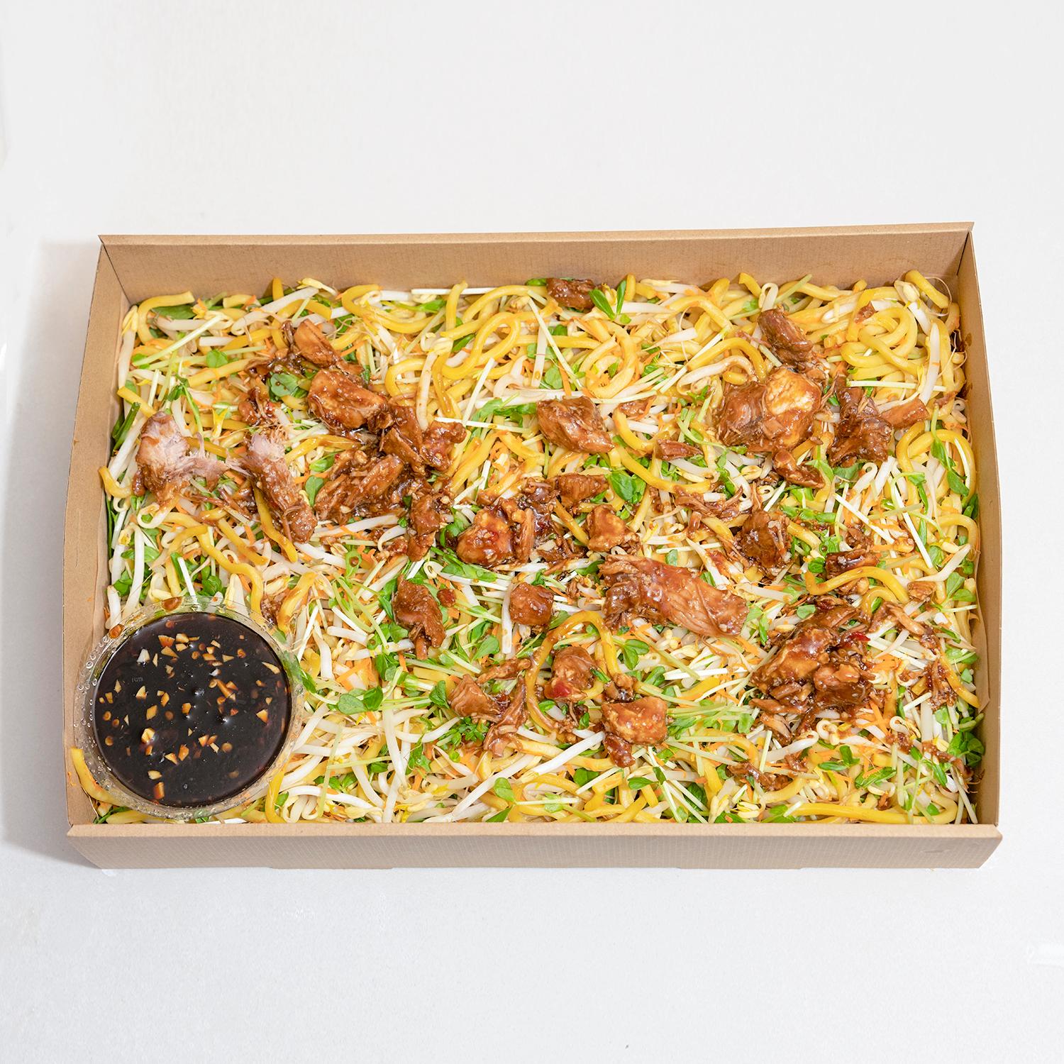 Thai Beef & Hokkien Noodle Salad Platter (Large)