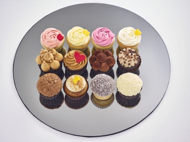 12 Assorted Flavours Cupcake Pack