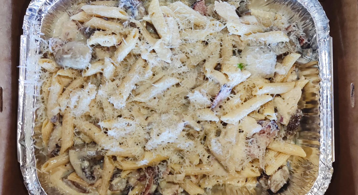 Chicken & Mushroom Pasta (Medium Platter for 6)
