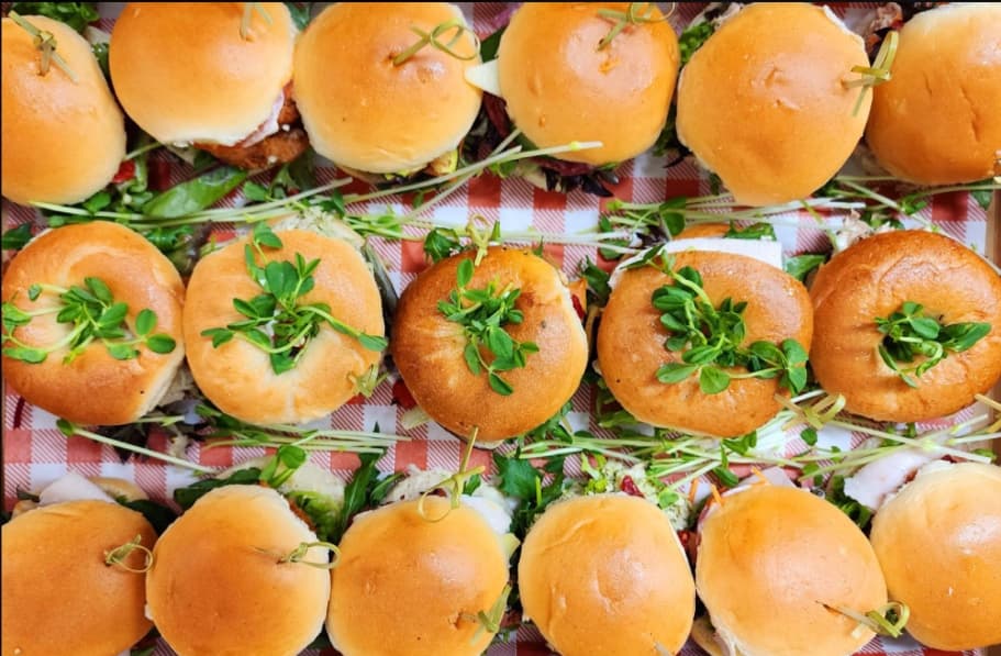 Breakfast Sliders Box (20Pcs)