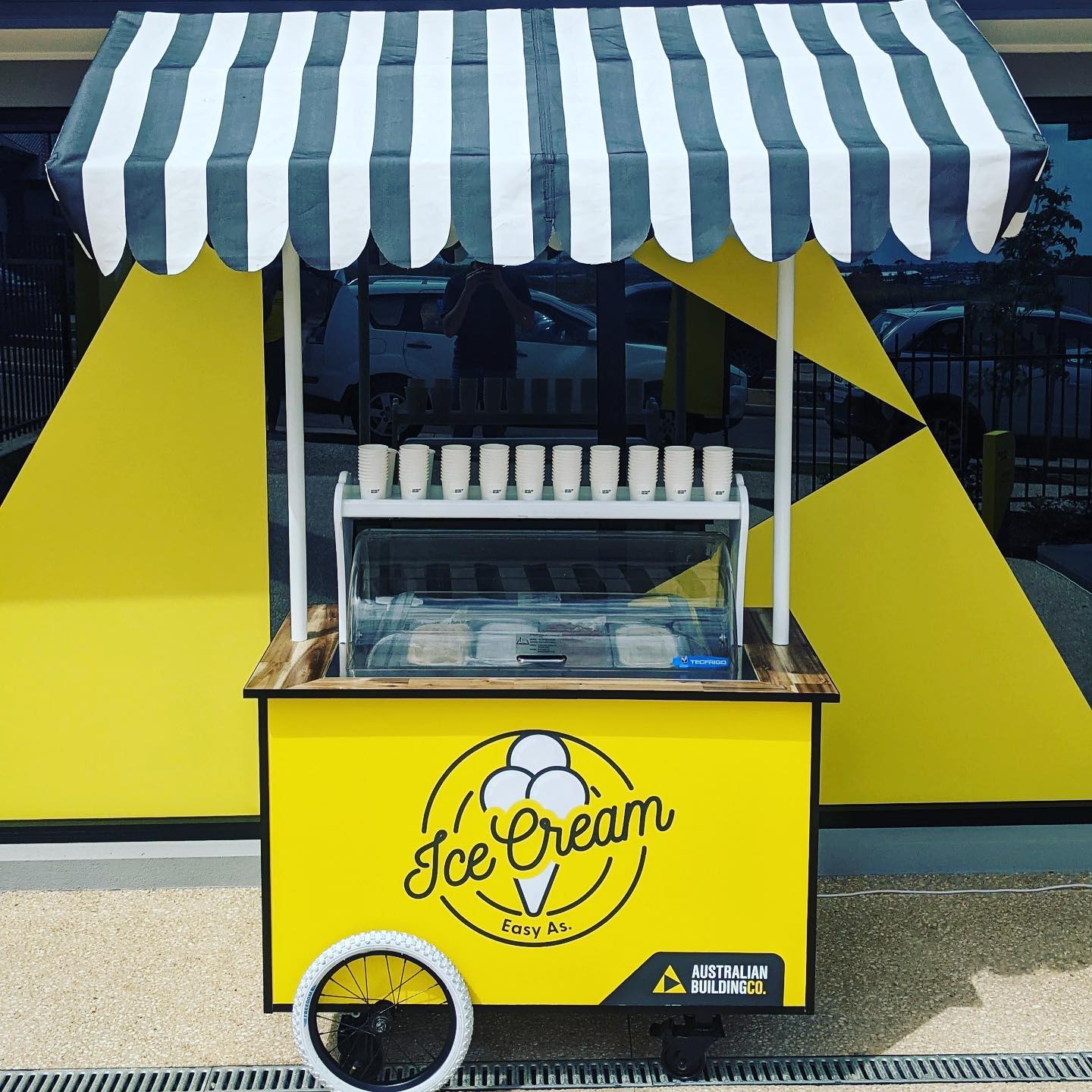 Gelato Cart Hire (6 Flavour Options) - Serves 150