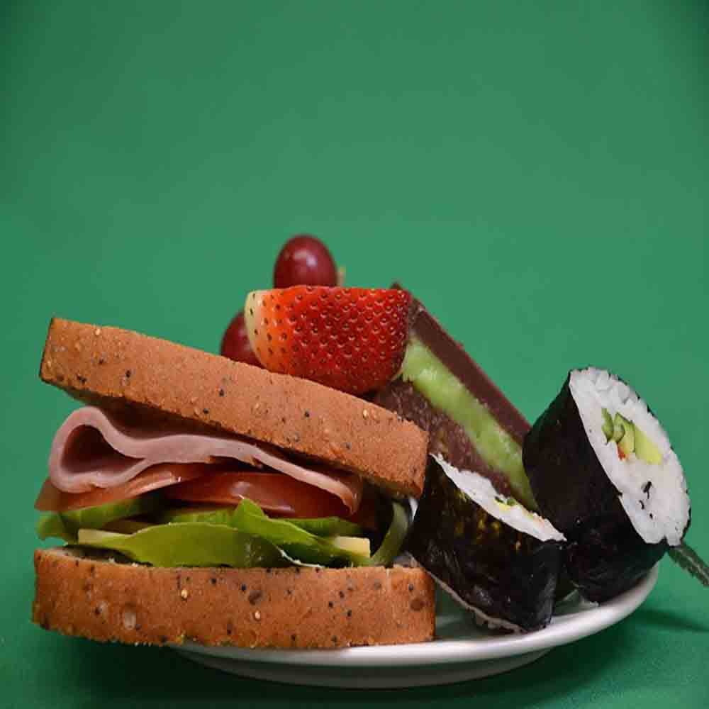 Menu 5 - MWGF Lunch Box (4 Pieces)