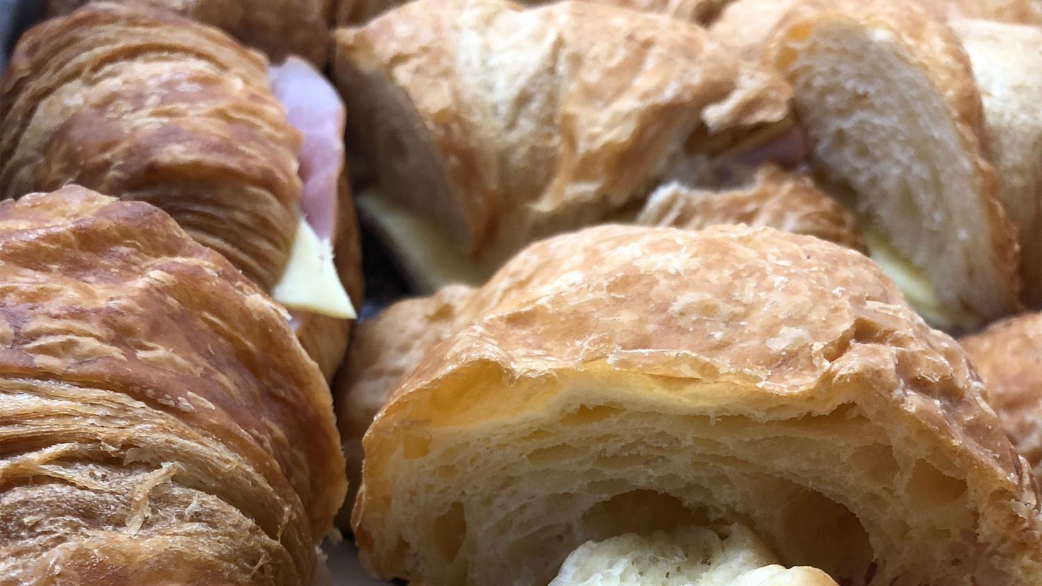 Freshly Baked Croissant (Large Size)