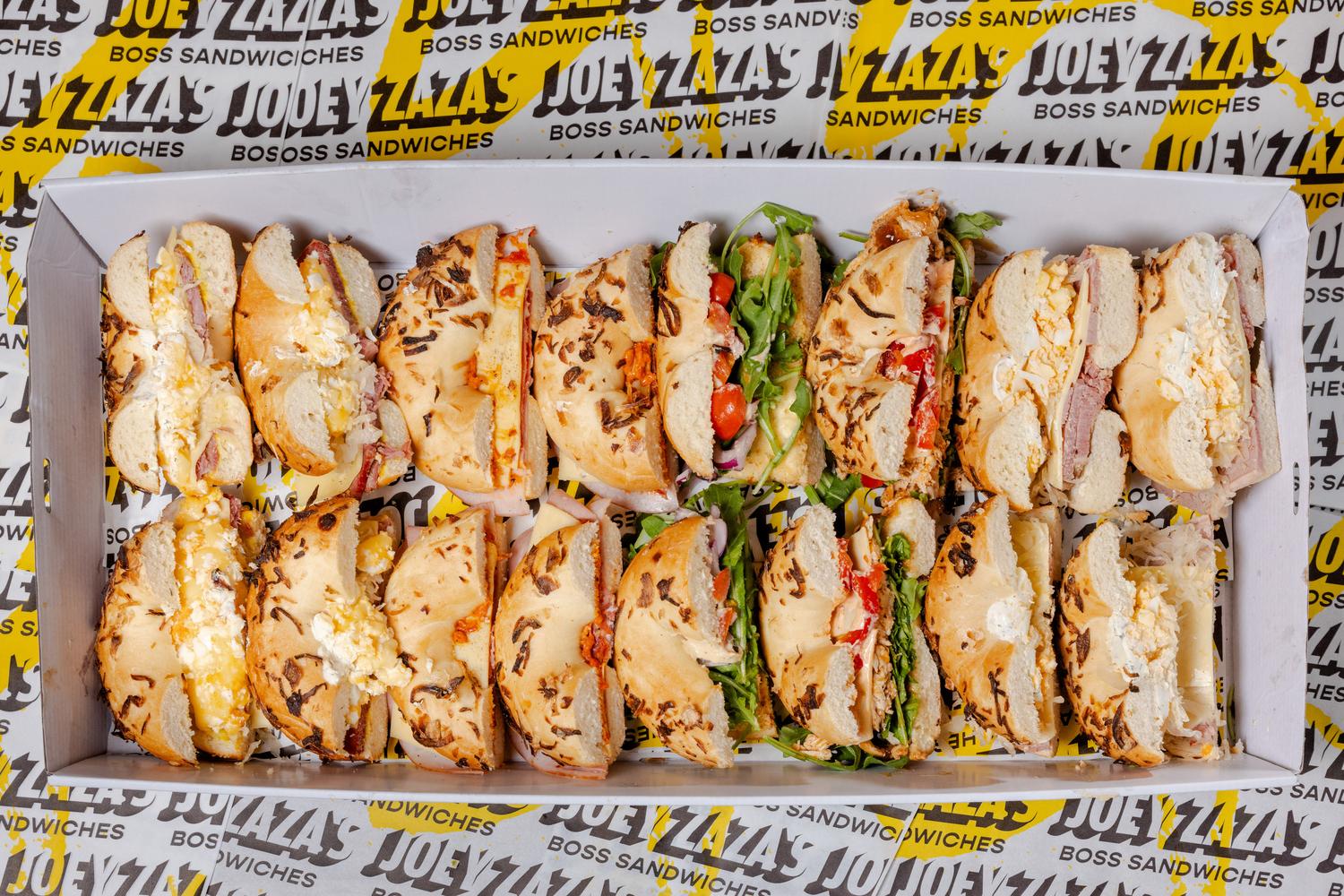 Consigliere Lunch Bagels Box (16 Half Cuts)