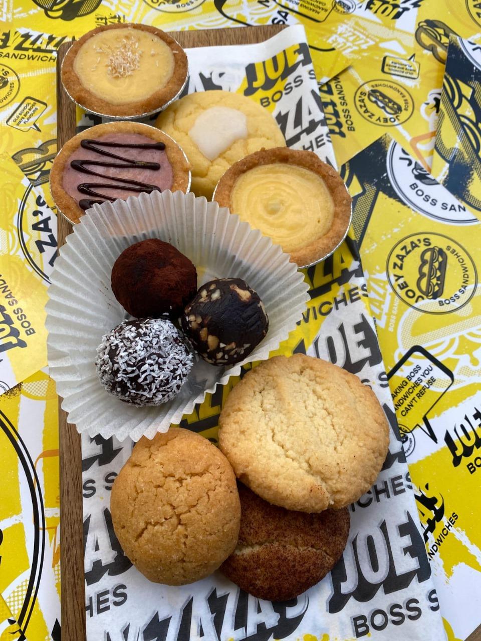 Gluten Free Dessert Box (8 Pieces)