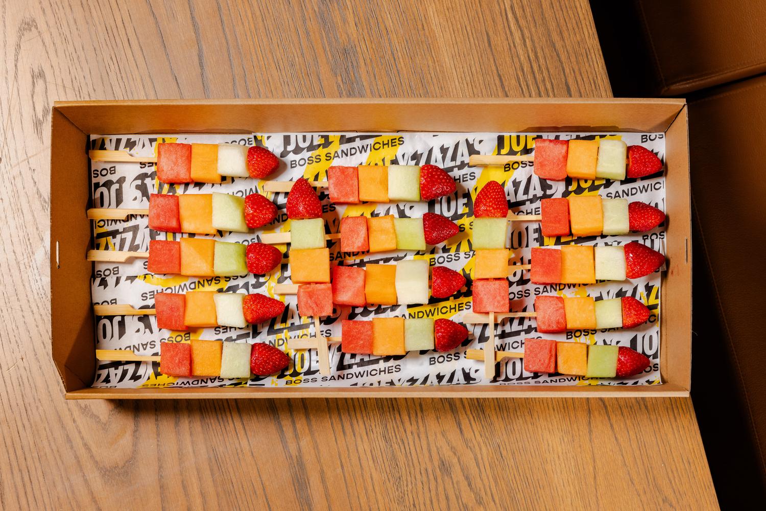 Standard Fruit & Berry Skewers (16 Pieces)