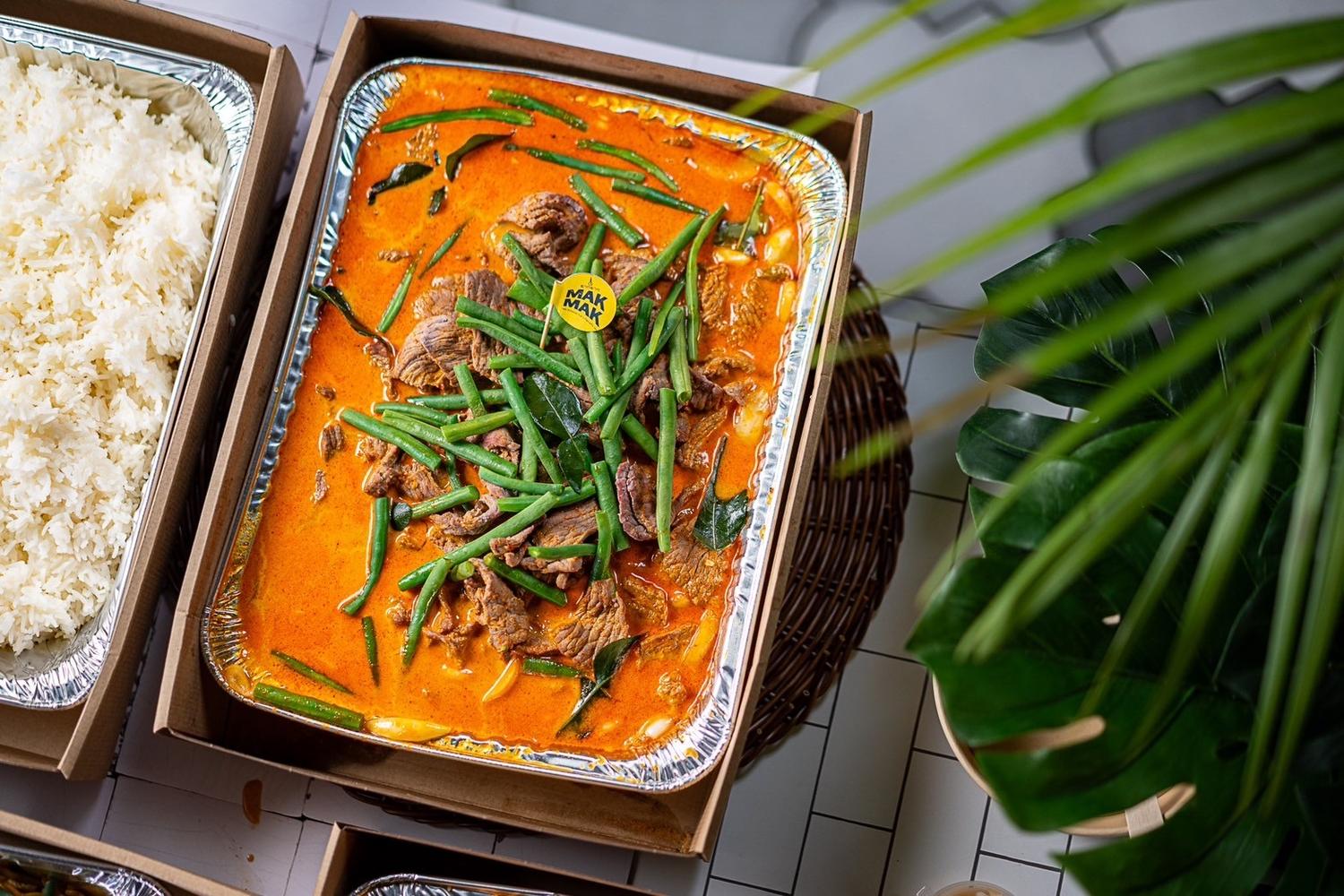 Panang Curry Beef Platter (Medium)