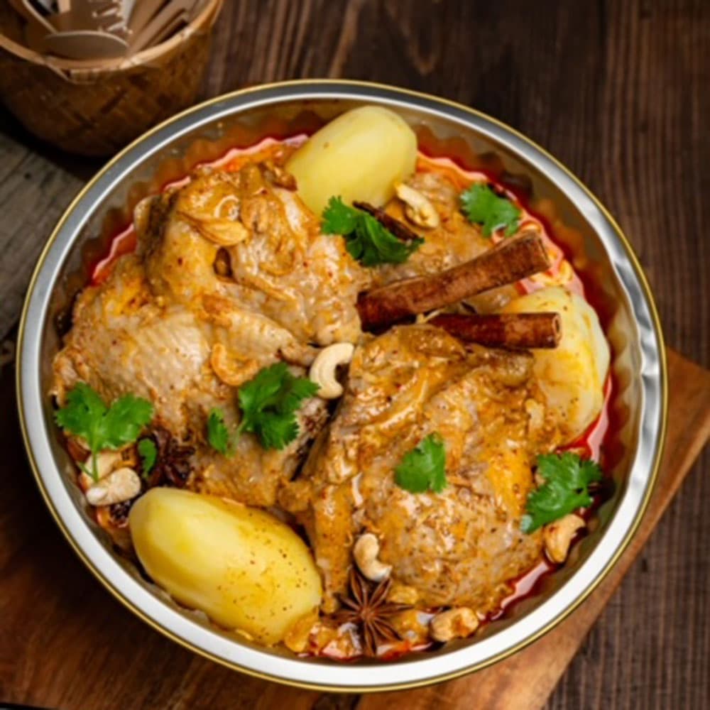 Massaman Chicken Curry Buffet (Medium Platter)