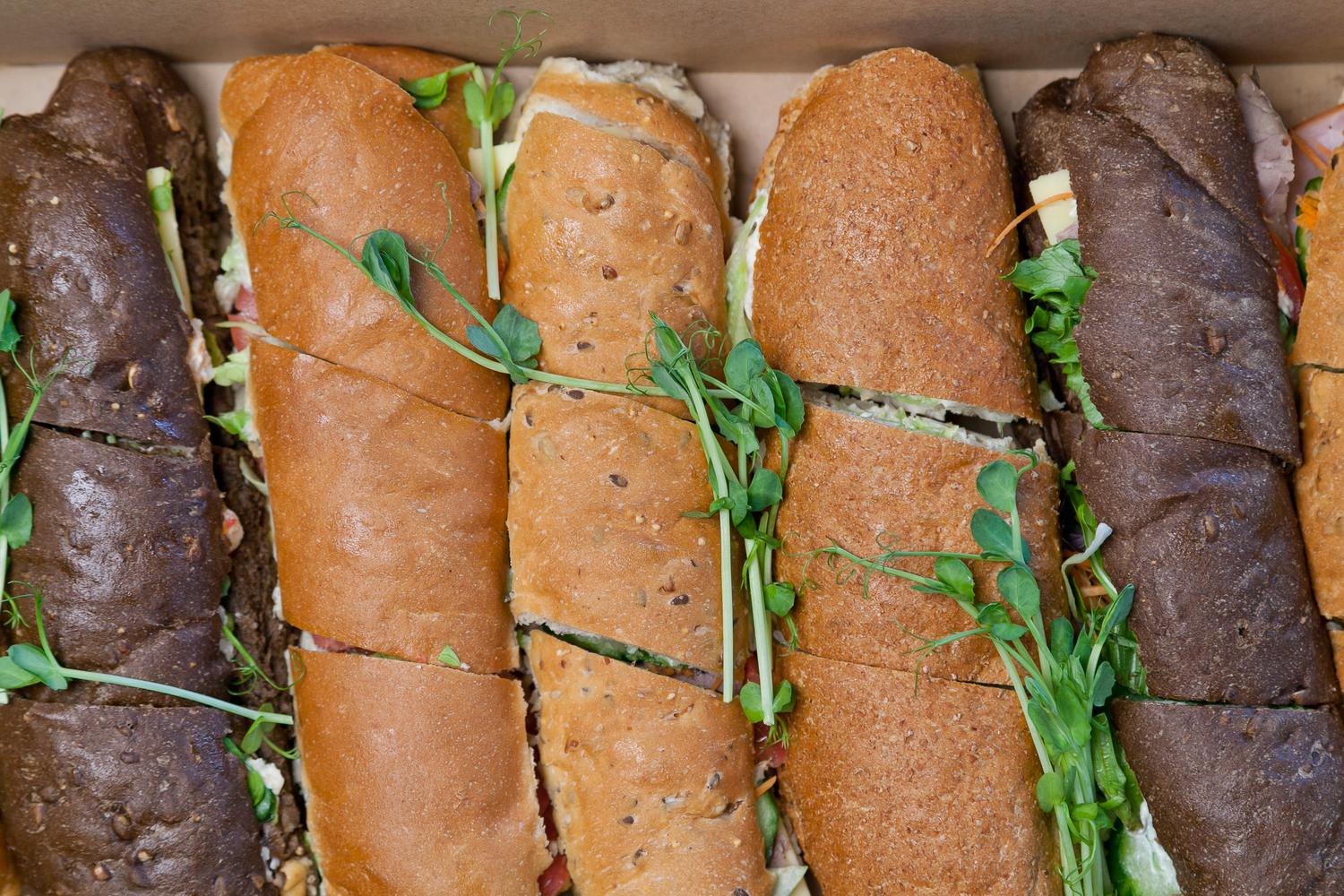Veg Continental Roll (Suitable for 5 people)
