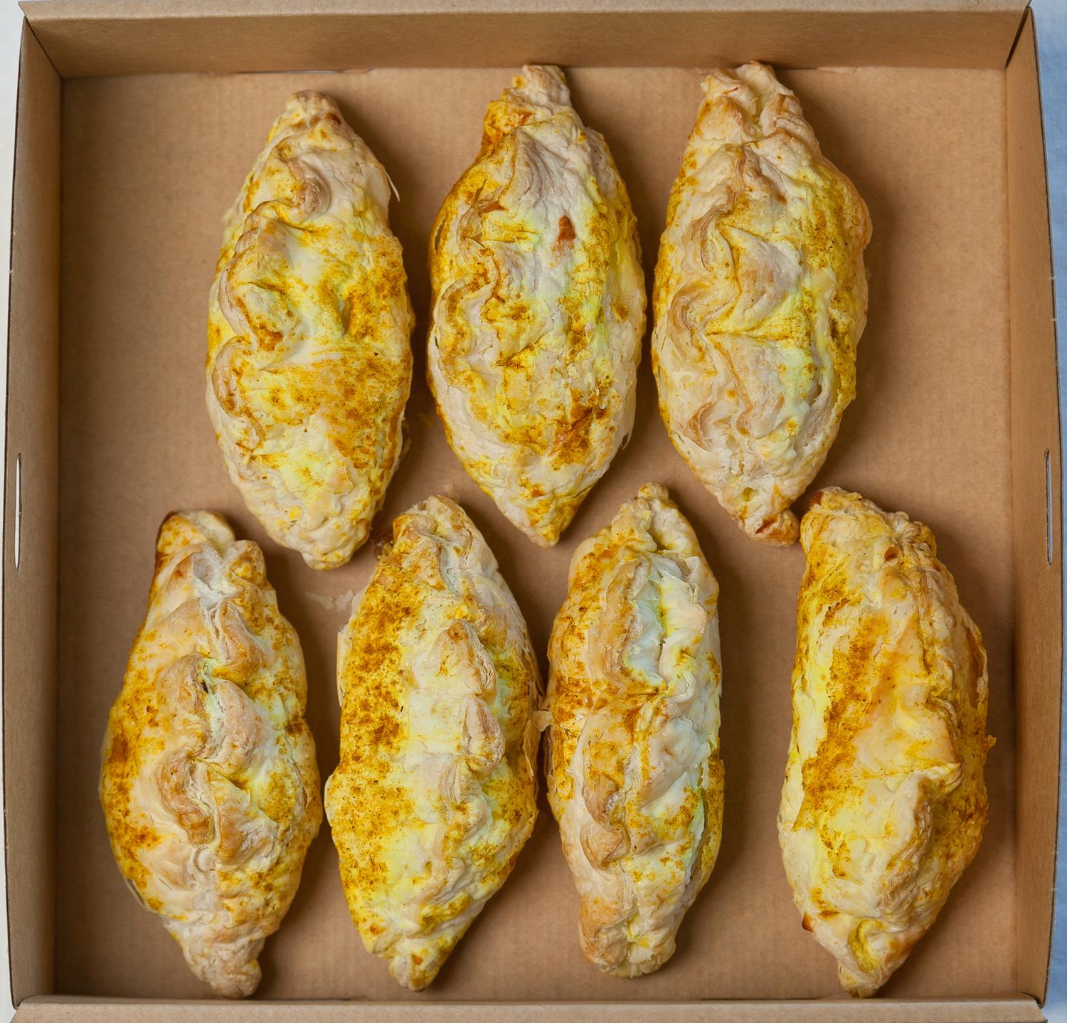 Curry Pumpkin Puffs (Box of 10)